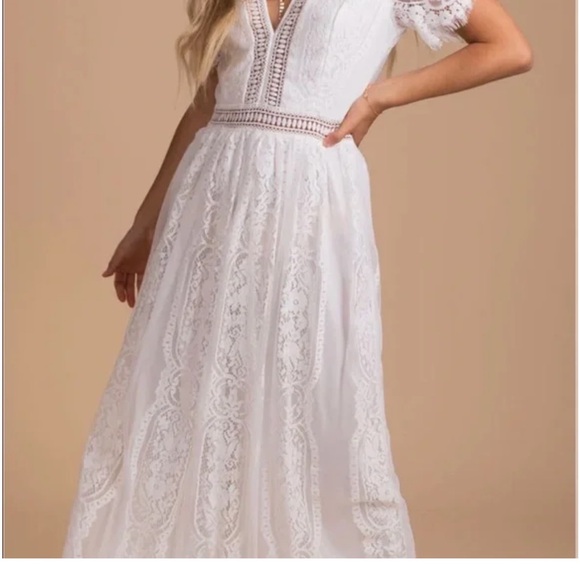 Bella Ella Boutique Make Your Heart Race Lace Dress in White - Picture 4 of 15